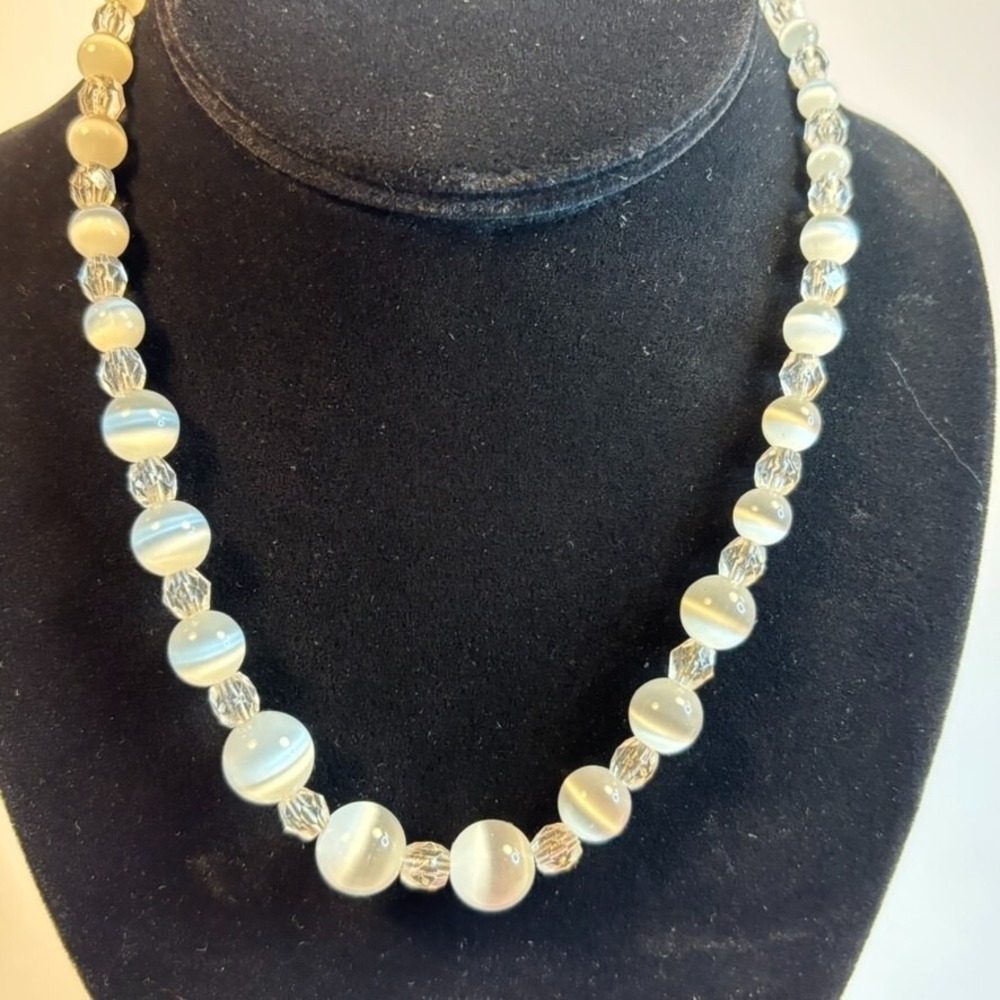 Vintage Necklace White Opalite Semi Precious Stone‎ Beads Cats Eye Glass Crystal